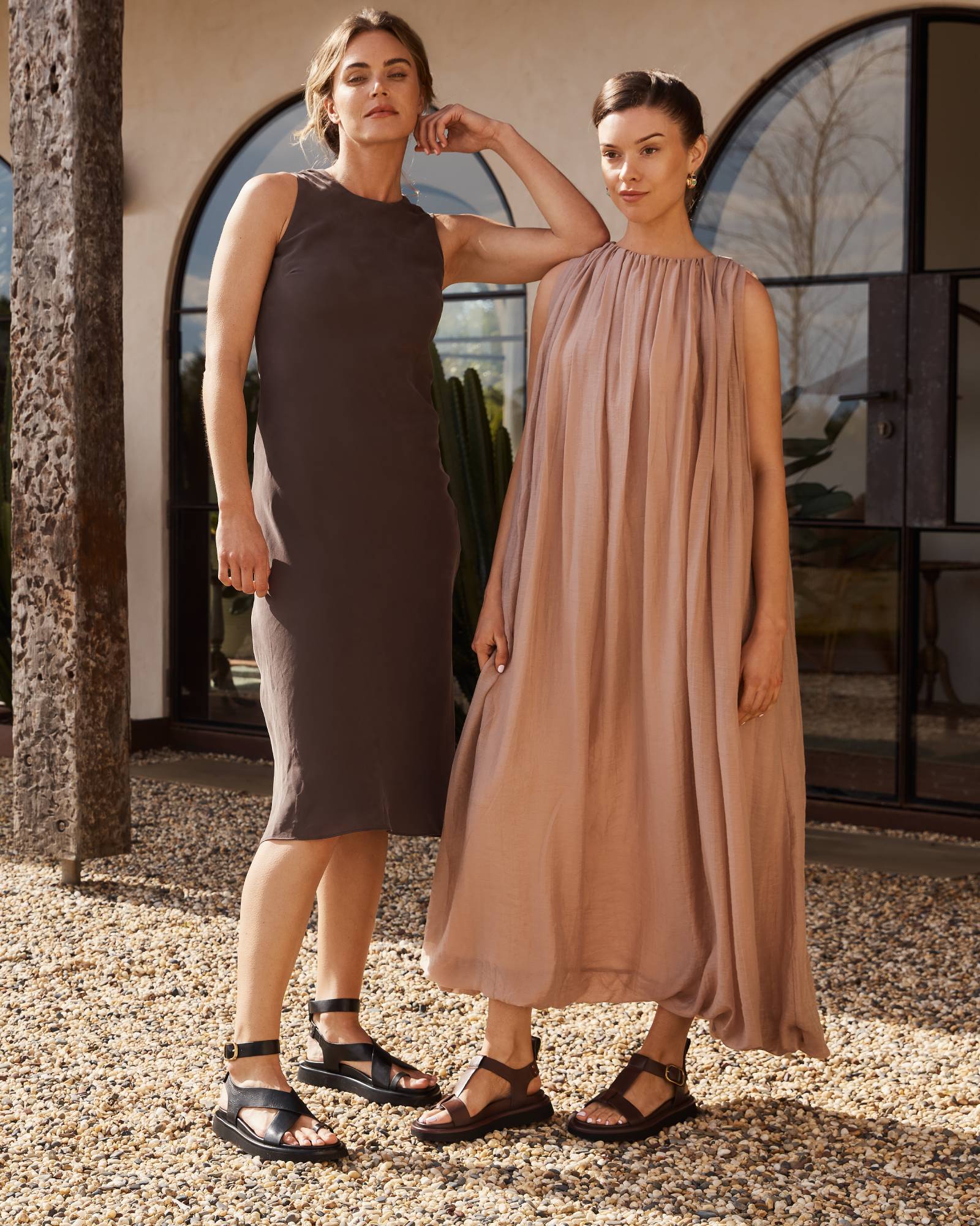 EOS Footwear - SLAYING 
#color_black