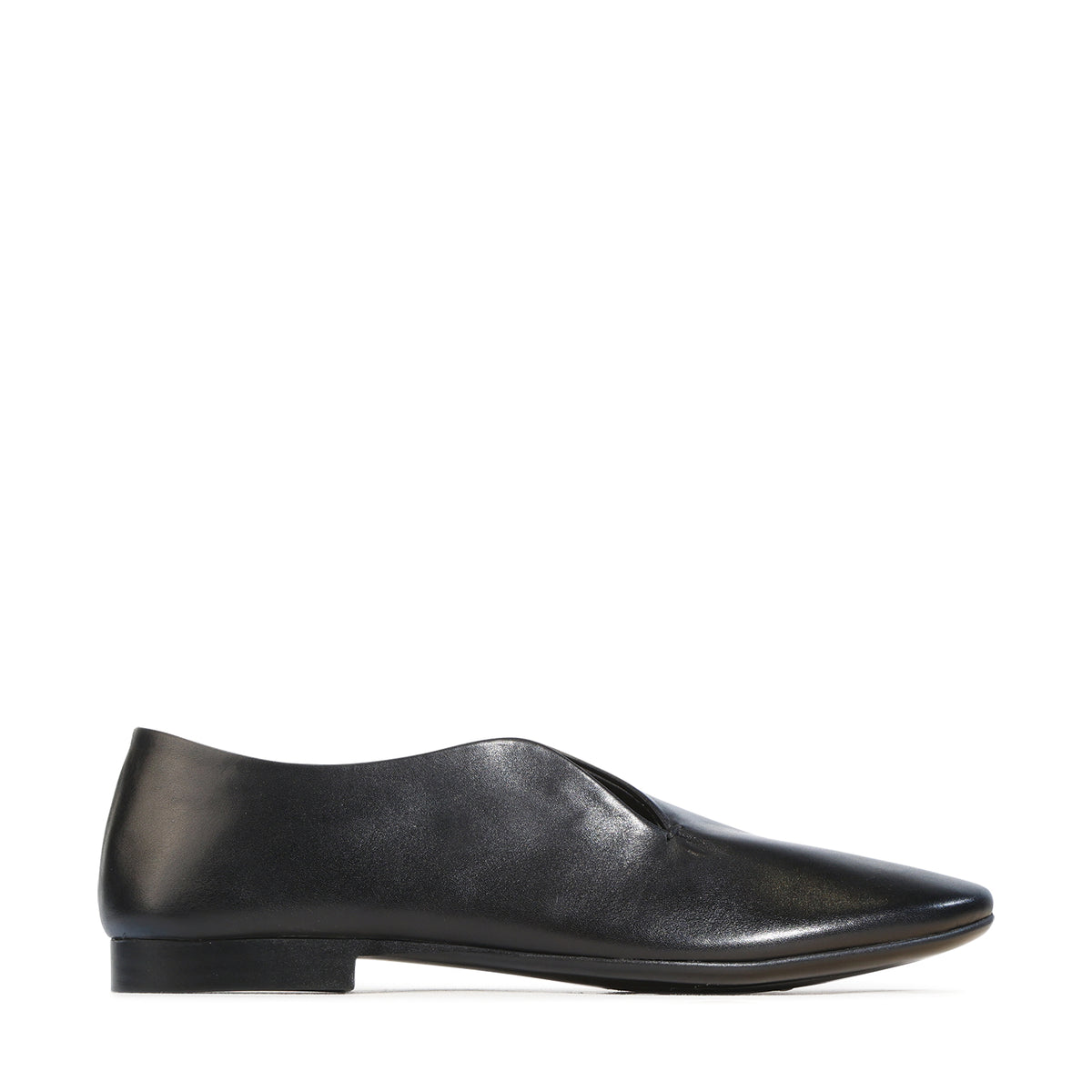EOS Footwear Tenara Leather Flat in black
#Color_black