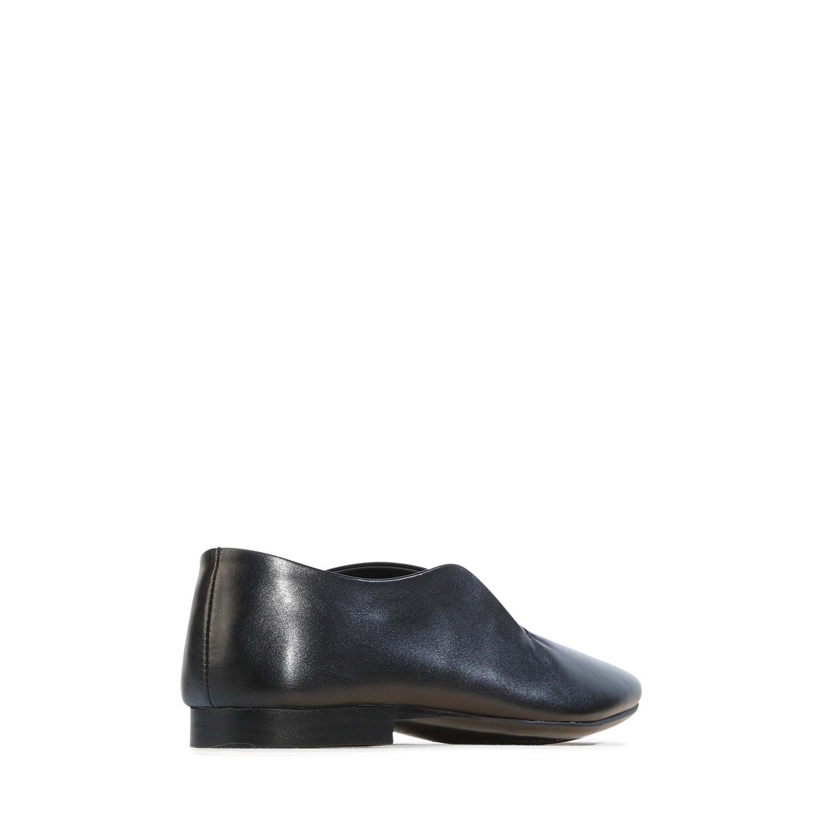 EOS Footwear Tenara Leather Flat in black
#Color_black