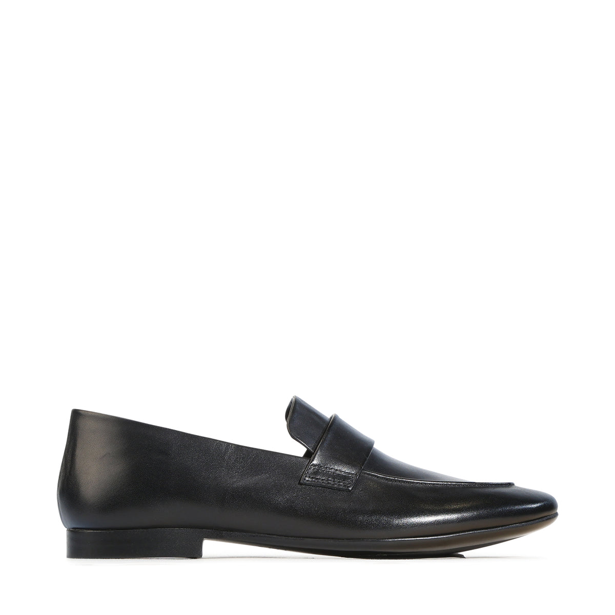 EOS Footwear Tenika Leather Loafer in black
#Color_black