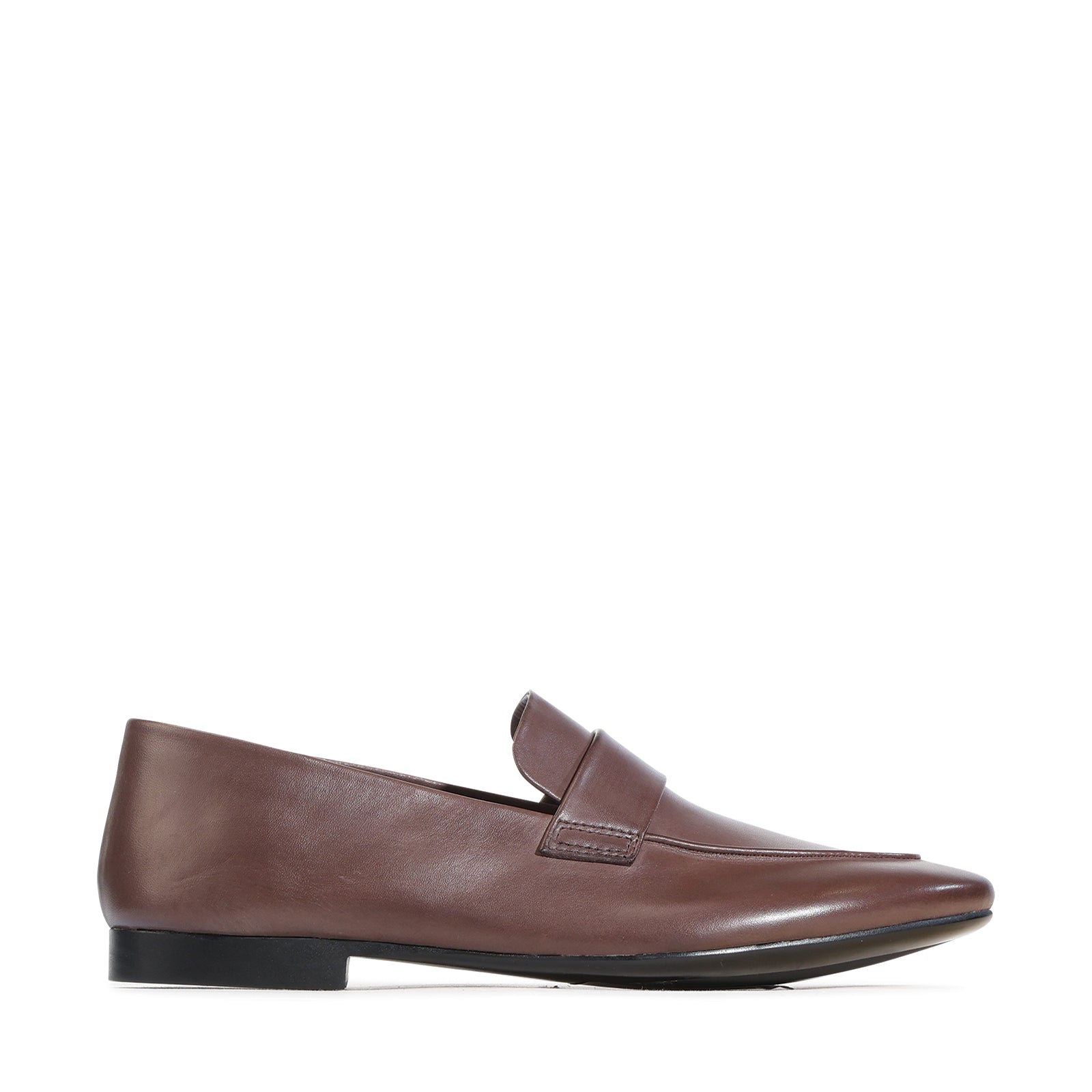 EOS Footwear Tenika Leather Loafer in chestnut
#Color_chestnut