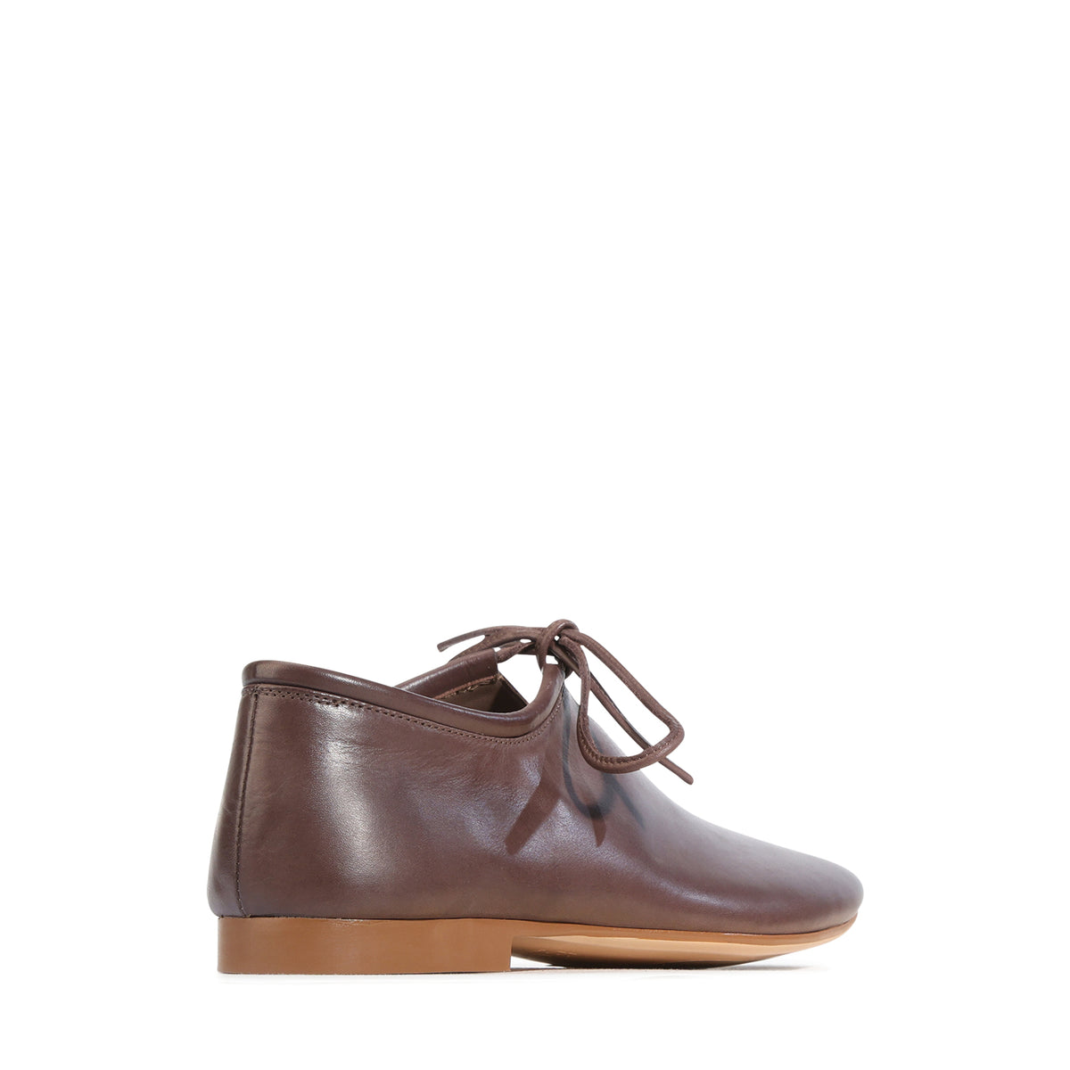 EOS Footwear Tenisha Leather Flat in chestnut
#Color_chestnut