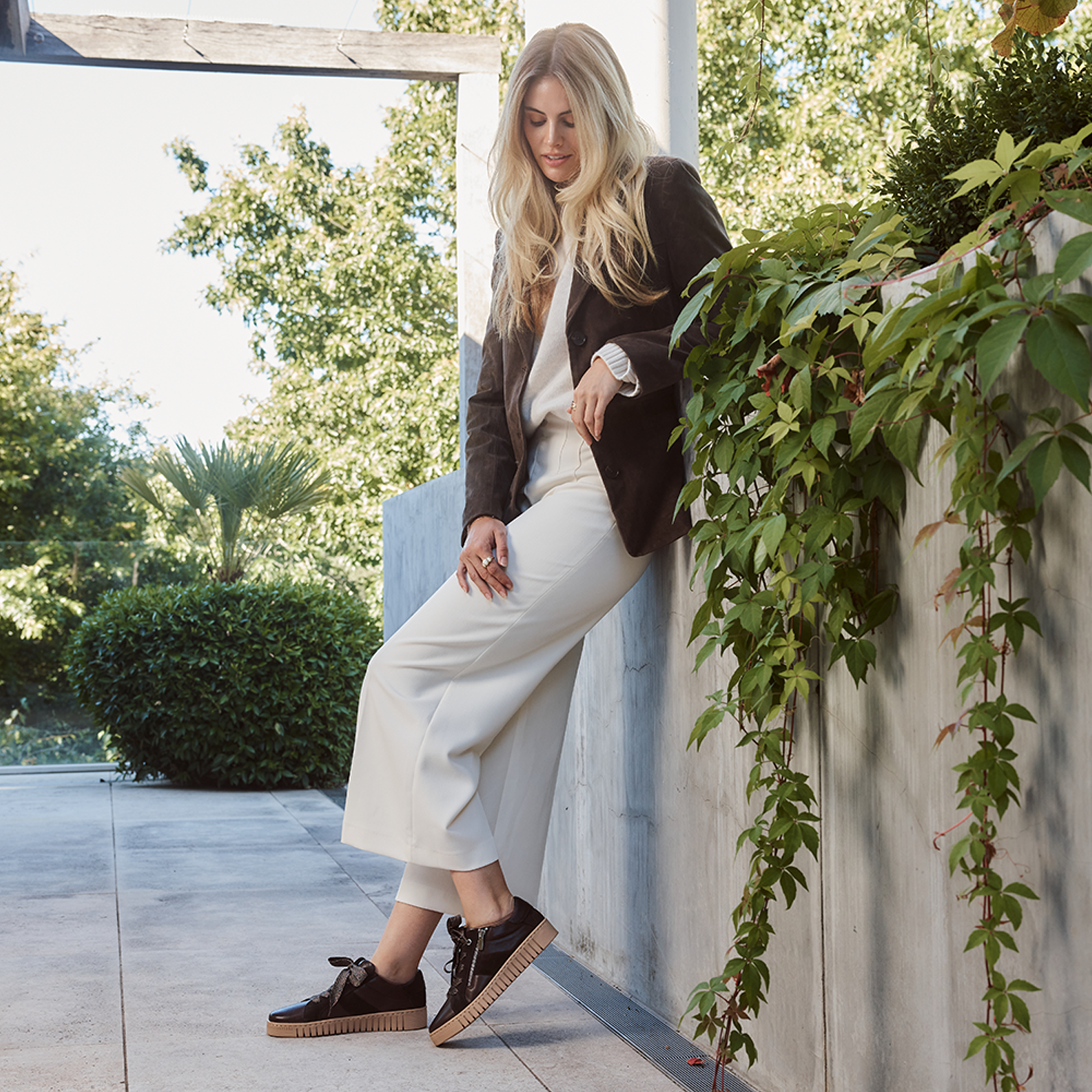 EOS Footwear - TINAH 
#color_mahogany