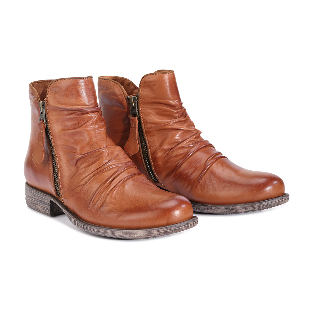 WILLET - EOS Footwear - Ankle Boots #color_brandy