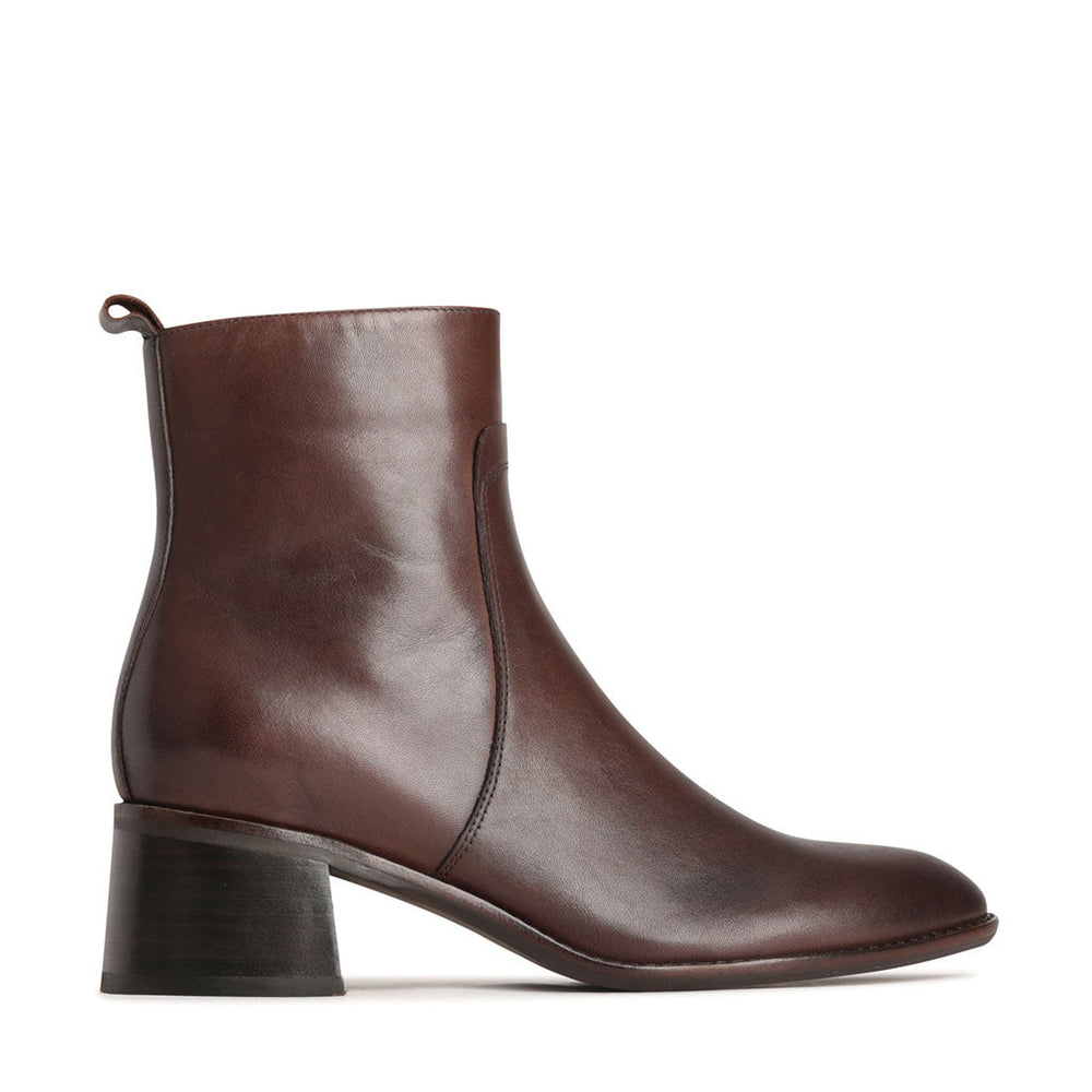 EOS Ila Chestnut Boot main image 0