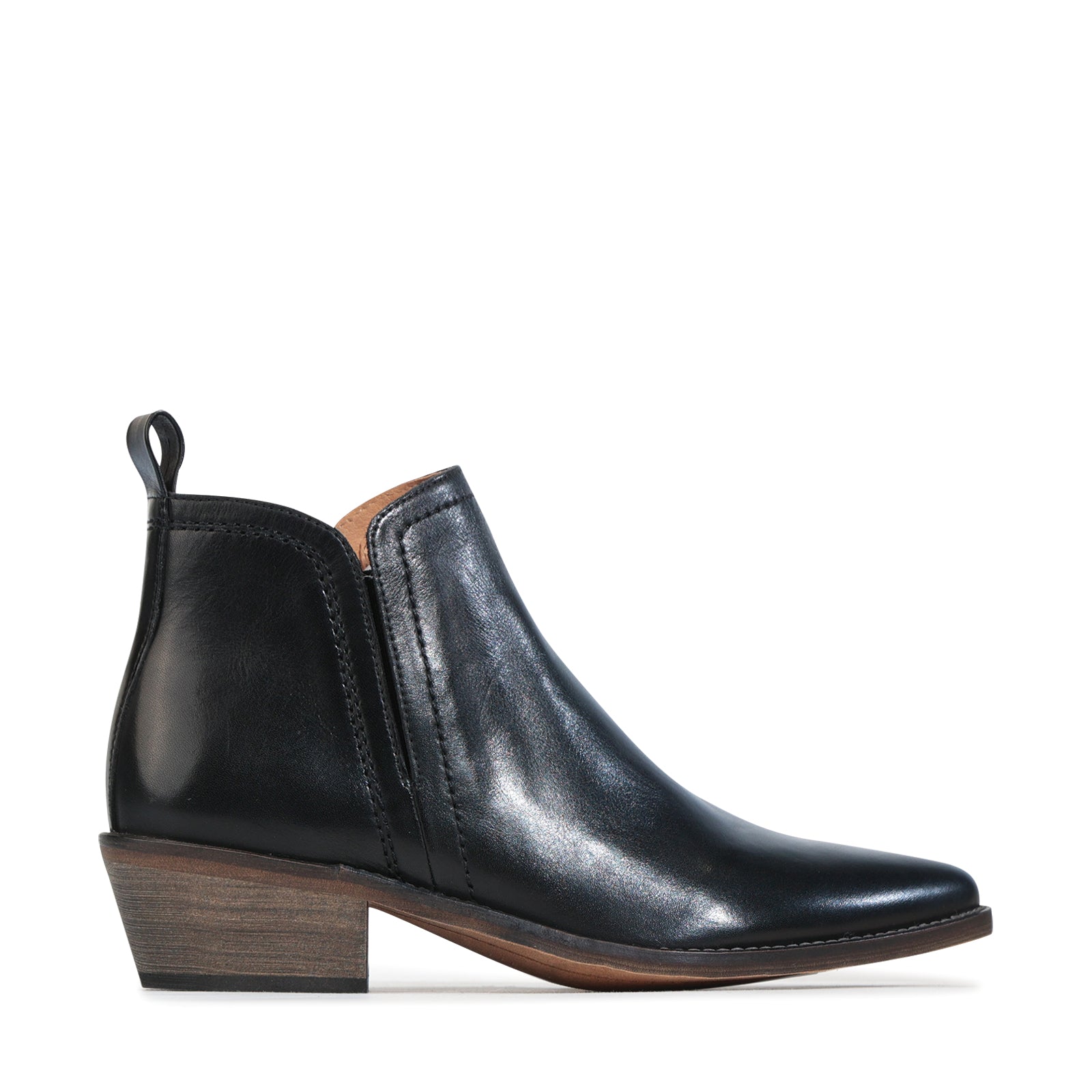 EOS Footwear - ZENN 
#color_black