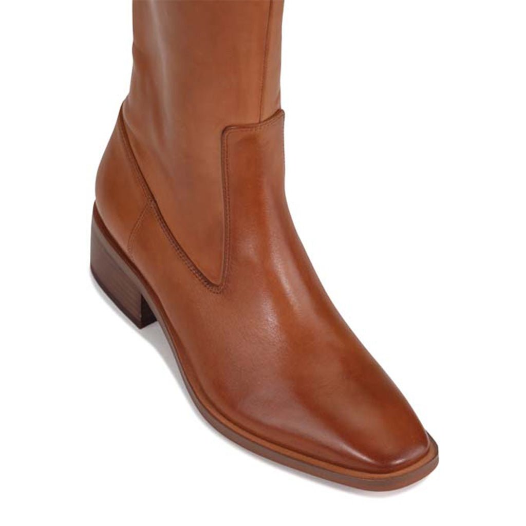 ALEKSIS - EOS Footwear -