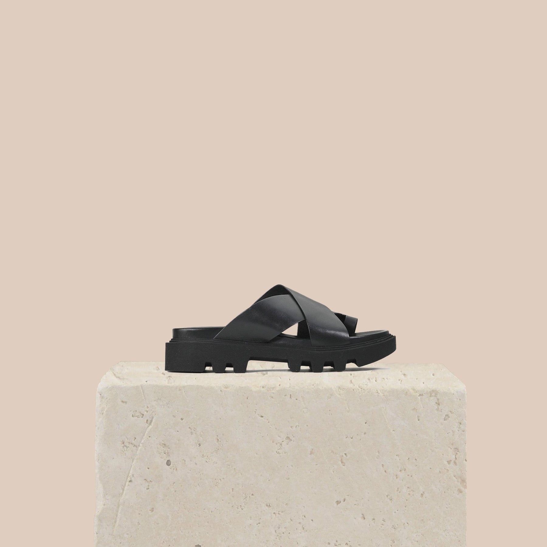 FLIGH - EOS Footwear -