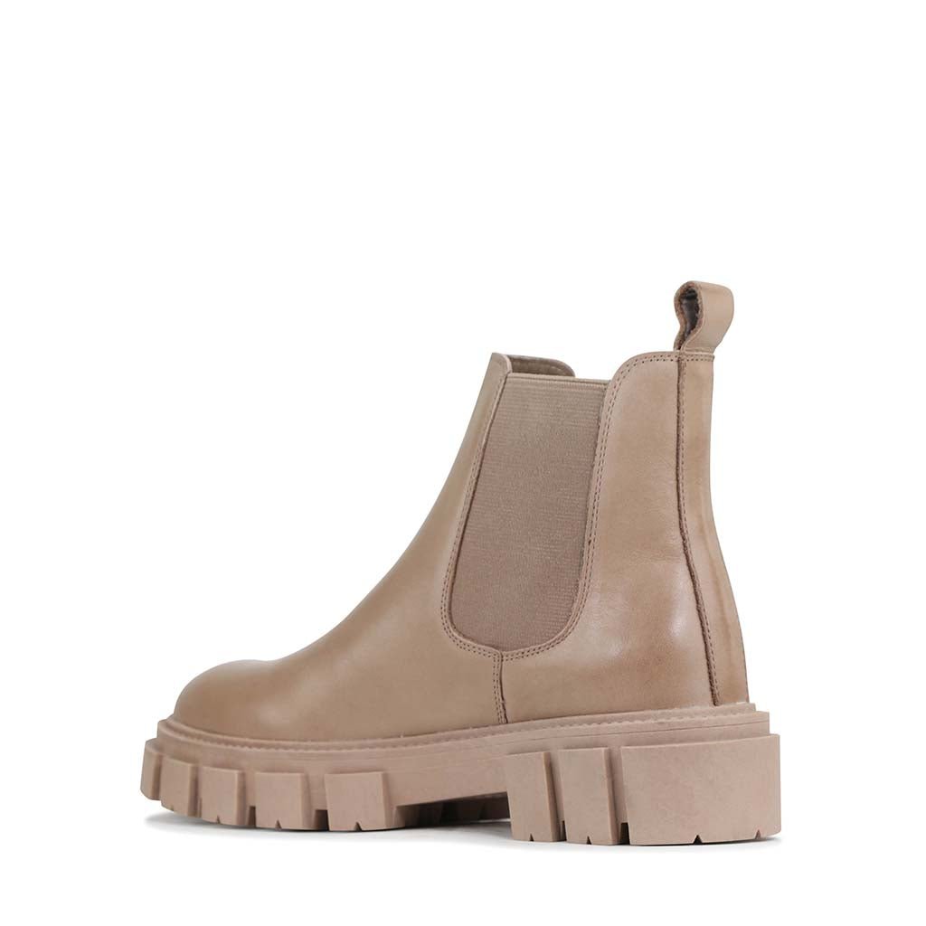 FEA - EOS Footwear - Chelsea Boots #color_Taupe