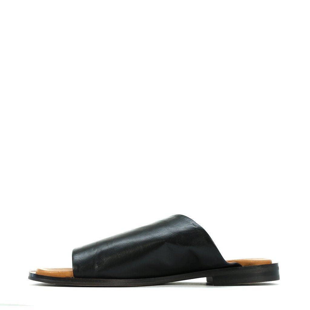 Guppy Leather Slides - EOS Footwear - Slides