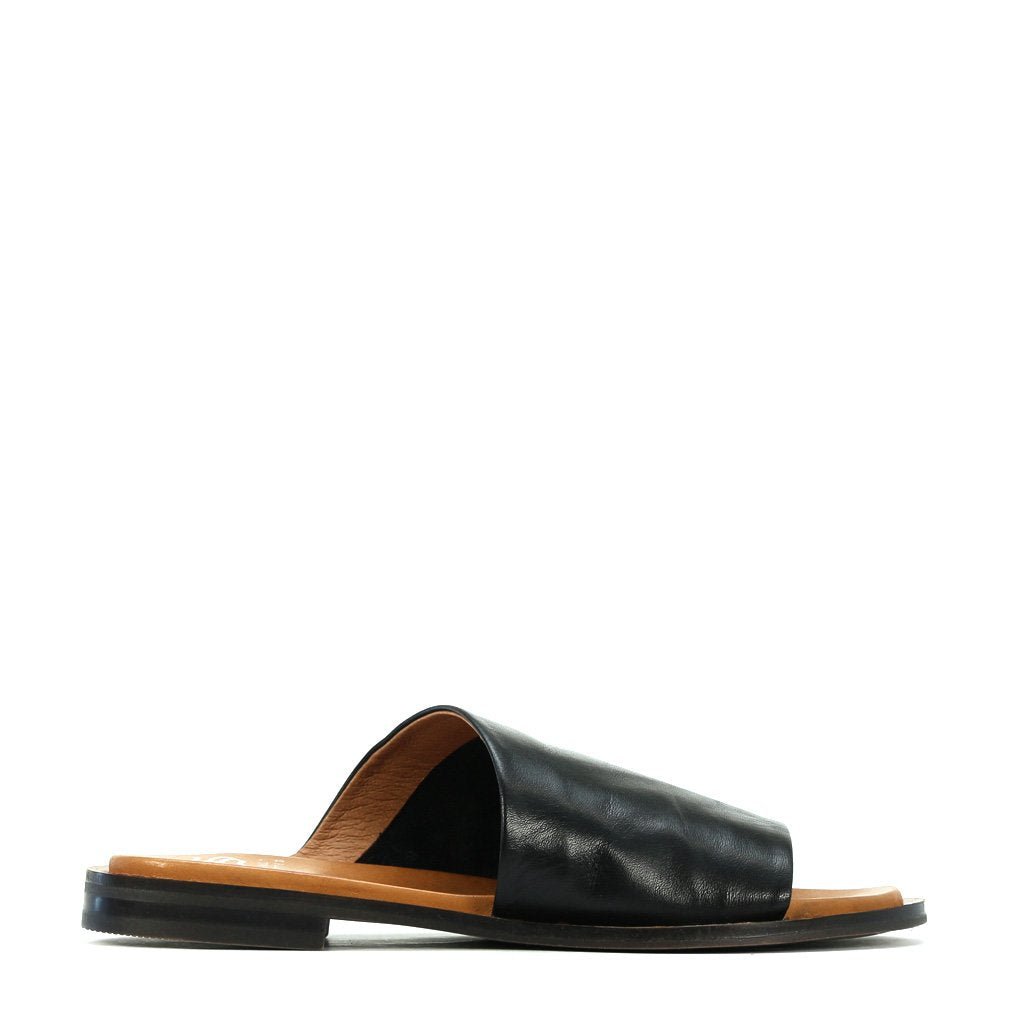 Guppy Leather Slides - EOS Footwear - Slides