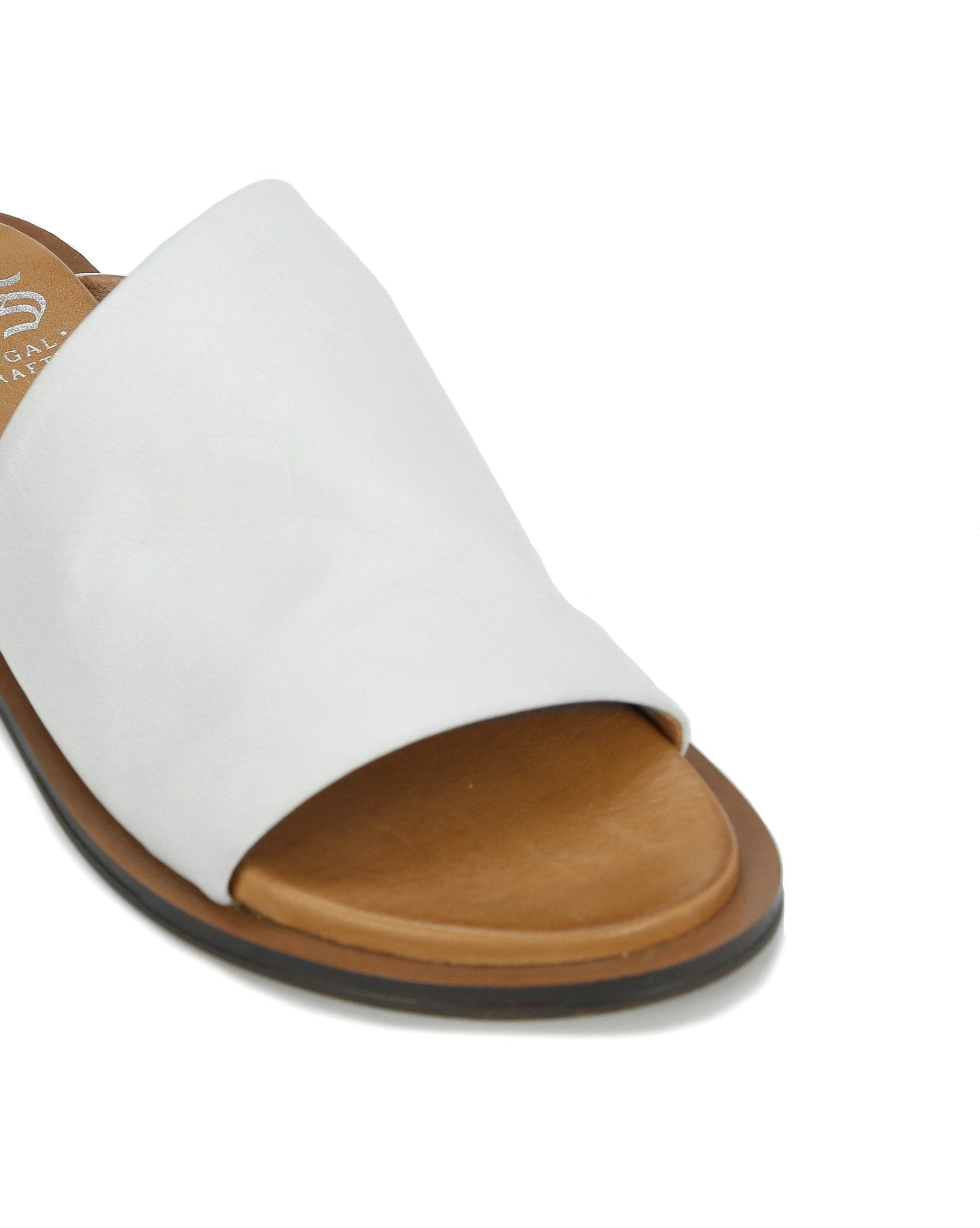 Guppy Leather Slides - EOS Footwear - Slides