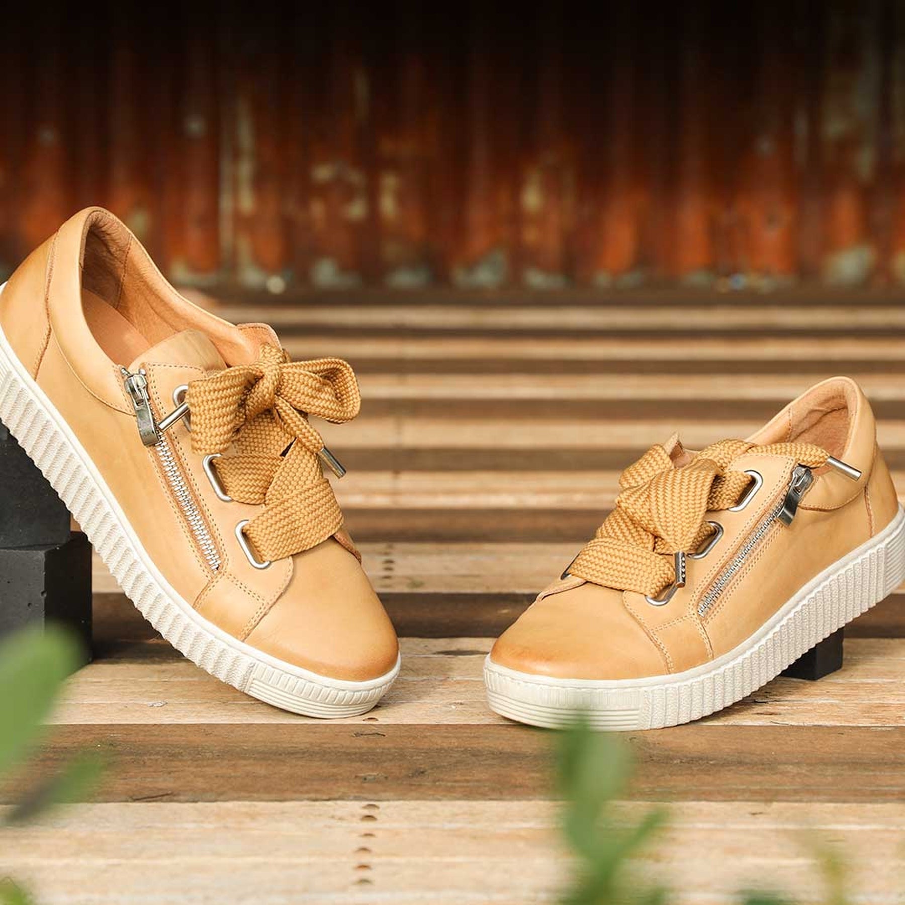 JOVI Classic - EOS Footwear - Sneakers #color_tan