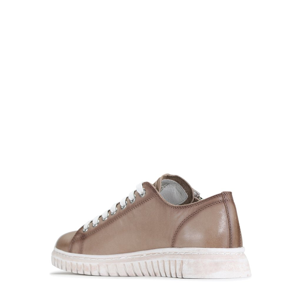 SHADES - EOS Footwear - Sneakers #color_taupe