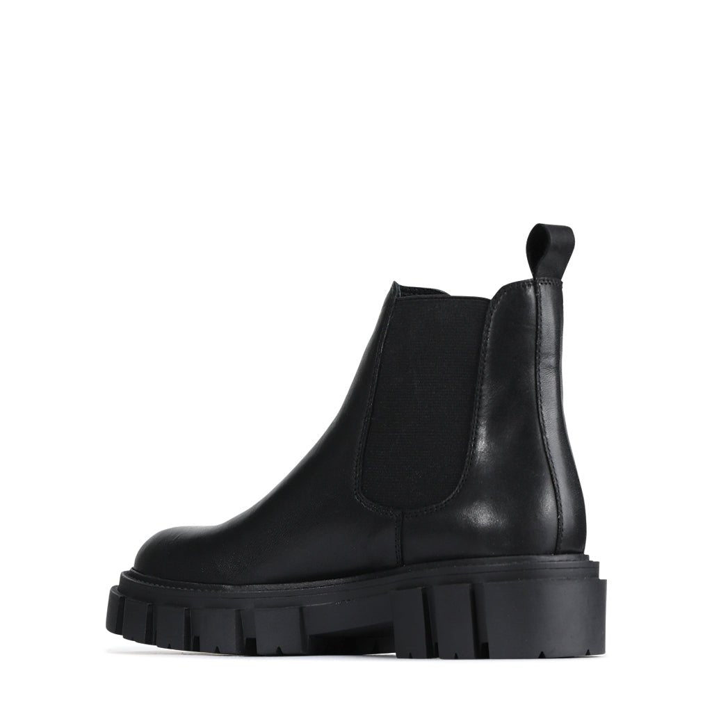 FEA - EOS Footwear -