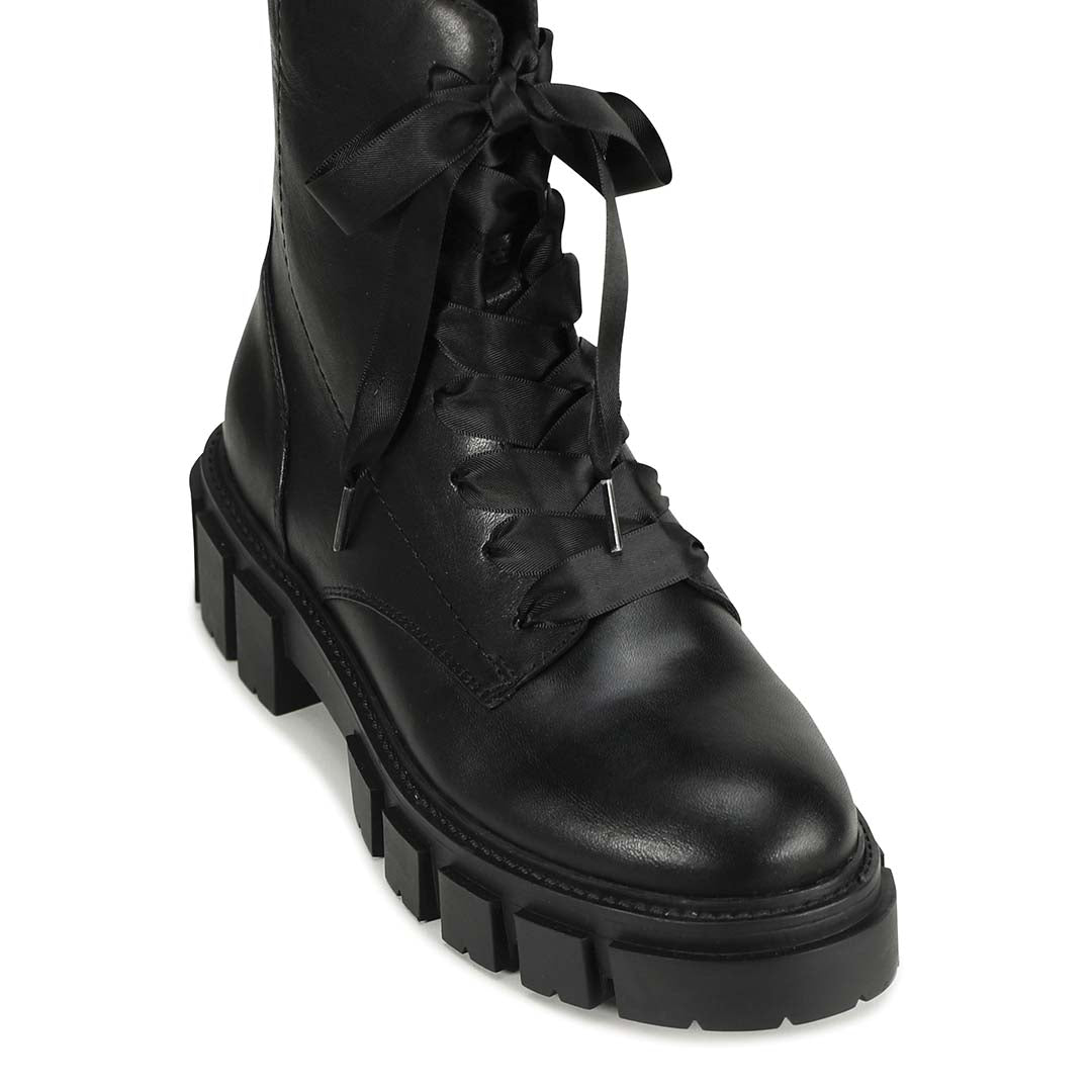 FEBE - EOS Footwear - #color_black