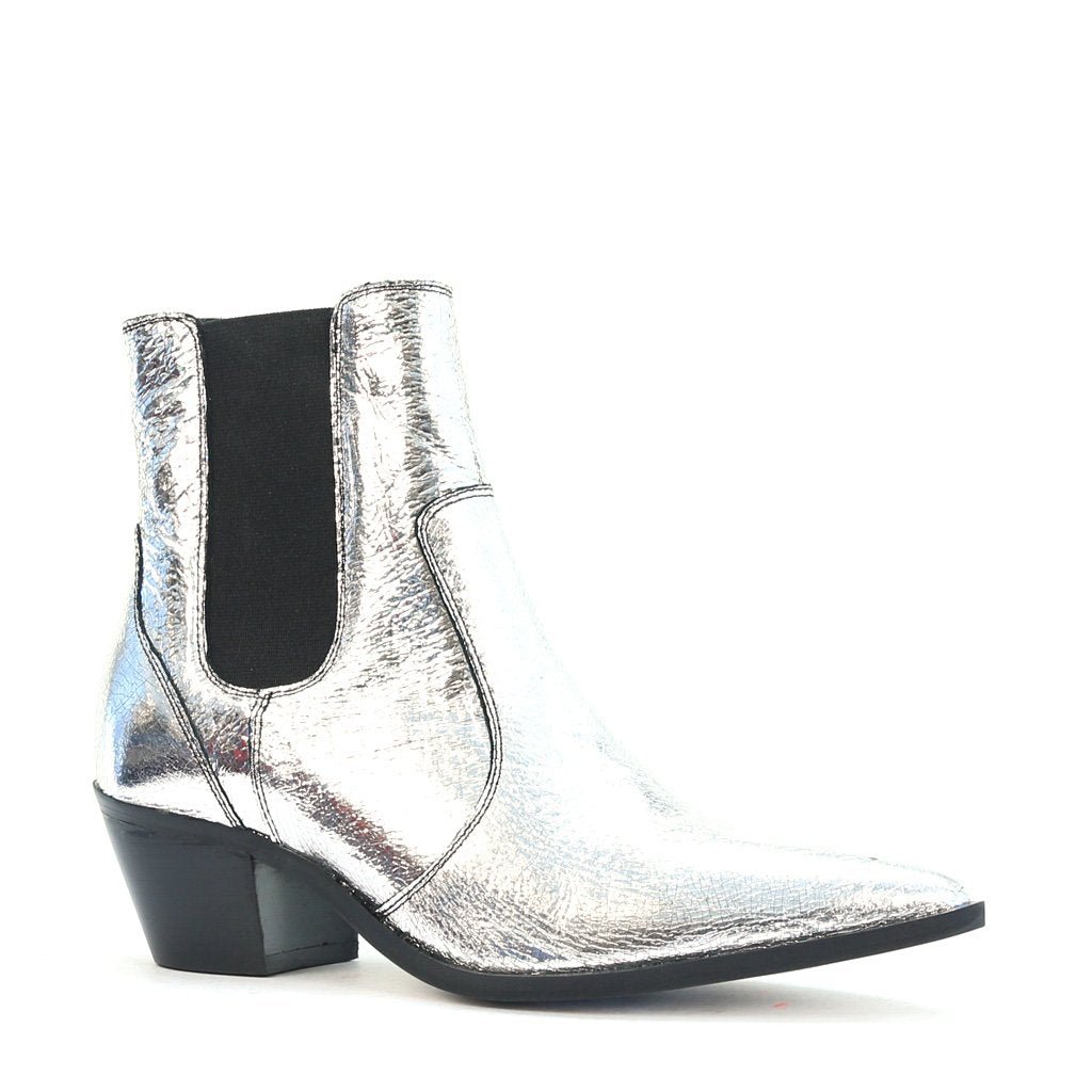Giro Leather Chelsea Boots - EOS Footwear - Chelsea Boots