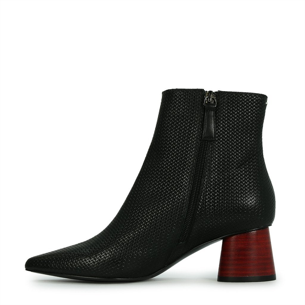 HALLIS1 - EOS Footwear - Ankle Boots #color_Black emboss