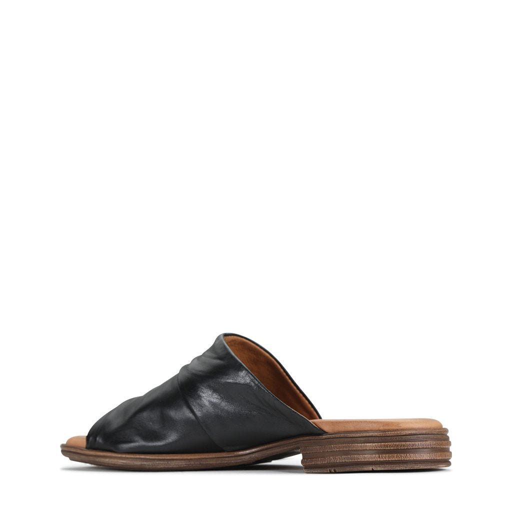 ILO - EOS Footwear - Slides #color_Black