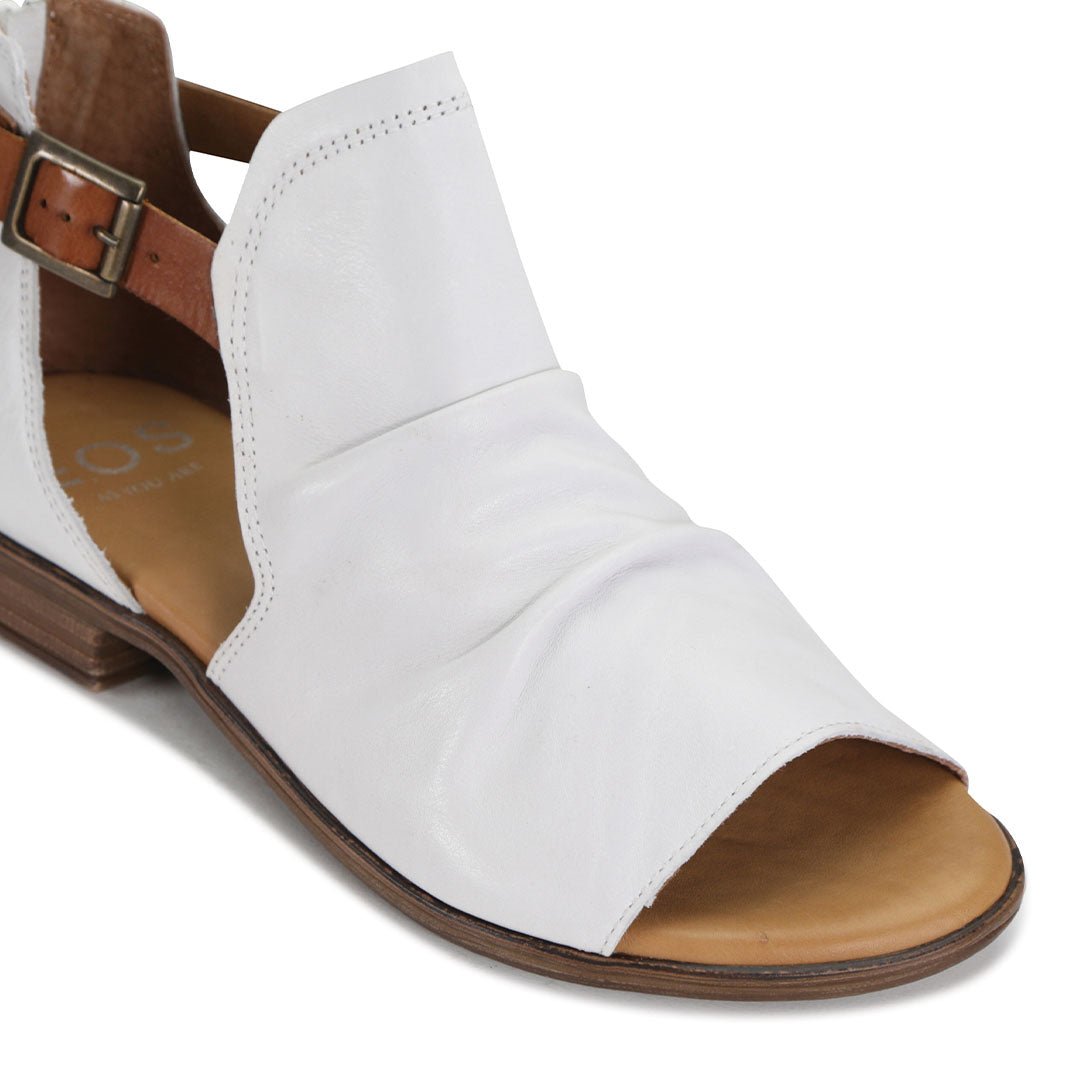 ILOSIA - EOS Footwear - Ankle Strap Sandals #color_Brick/brandy