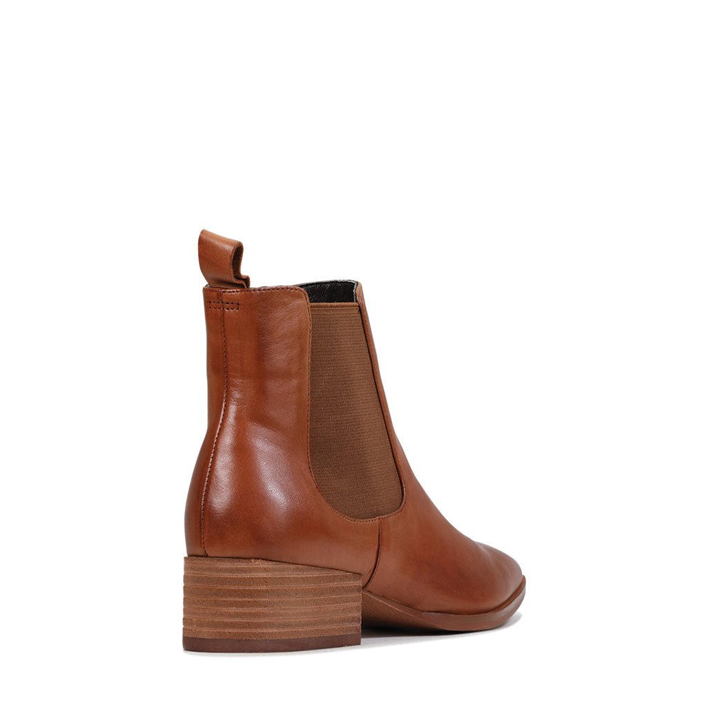 KENSA - EOS Footwear - Chelsea Boots #color_brandy