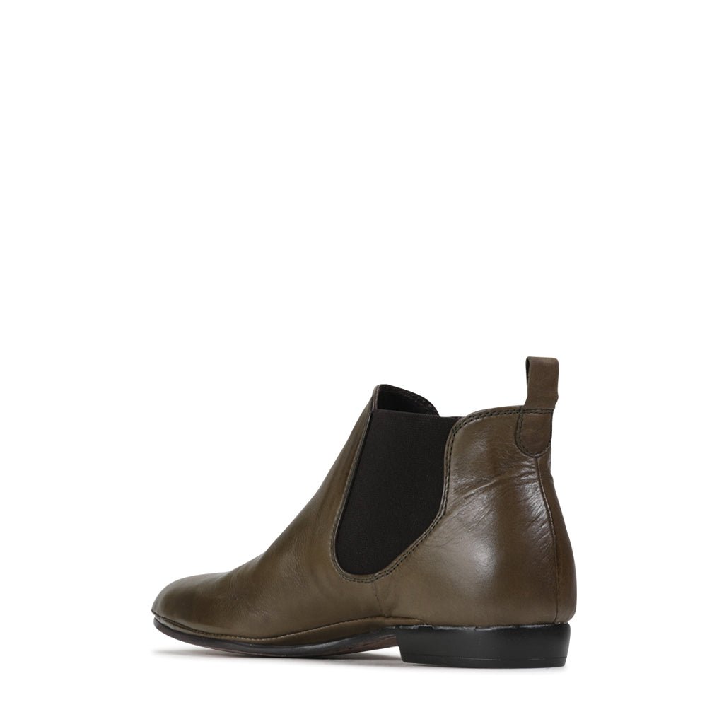 NILA - EOS Footwear - Chelsea Boots