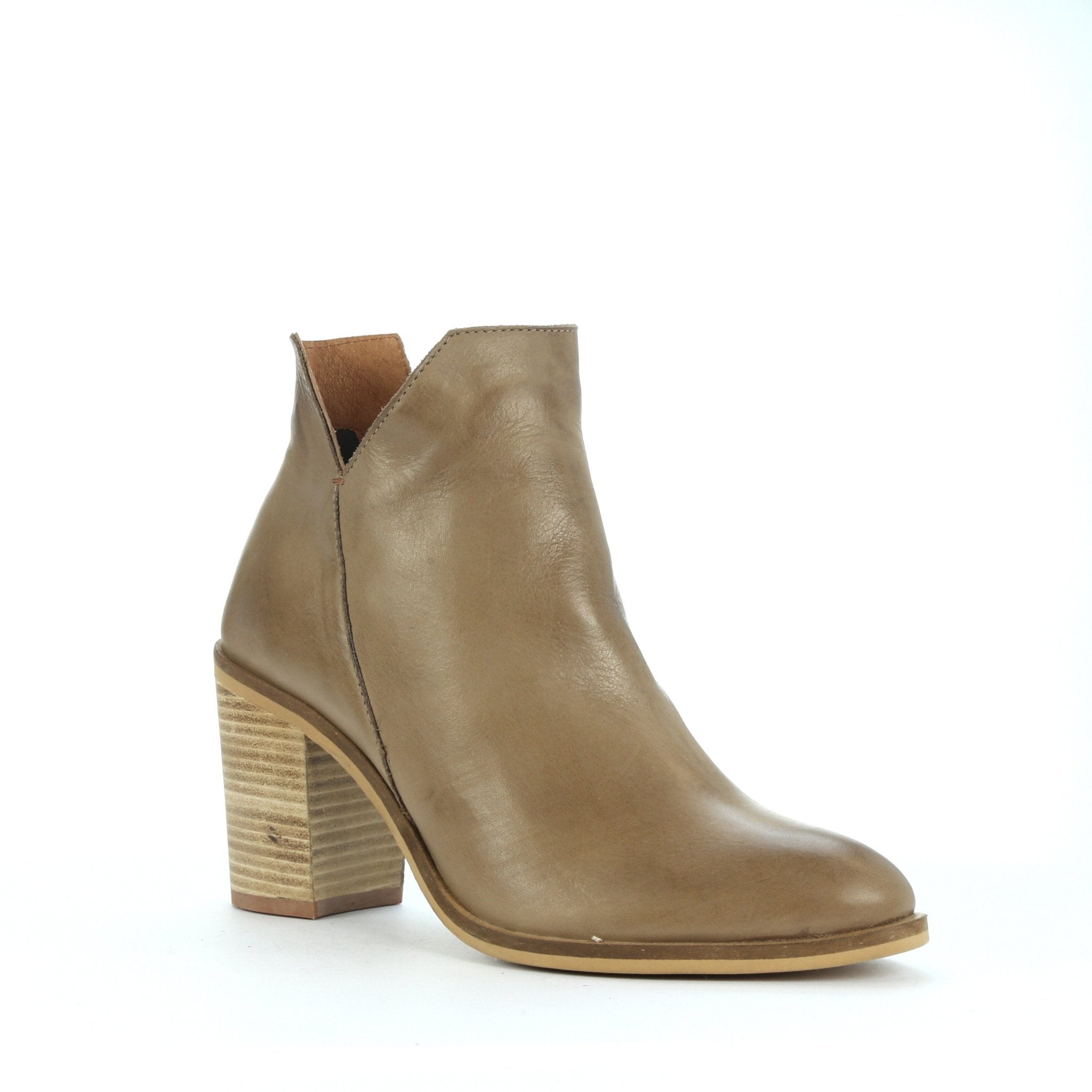 NOORT - EOS Footwear - Ankle Boots #color_Taupe