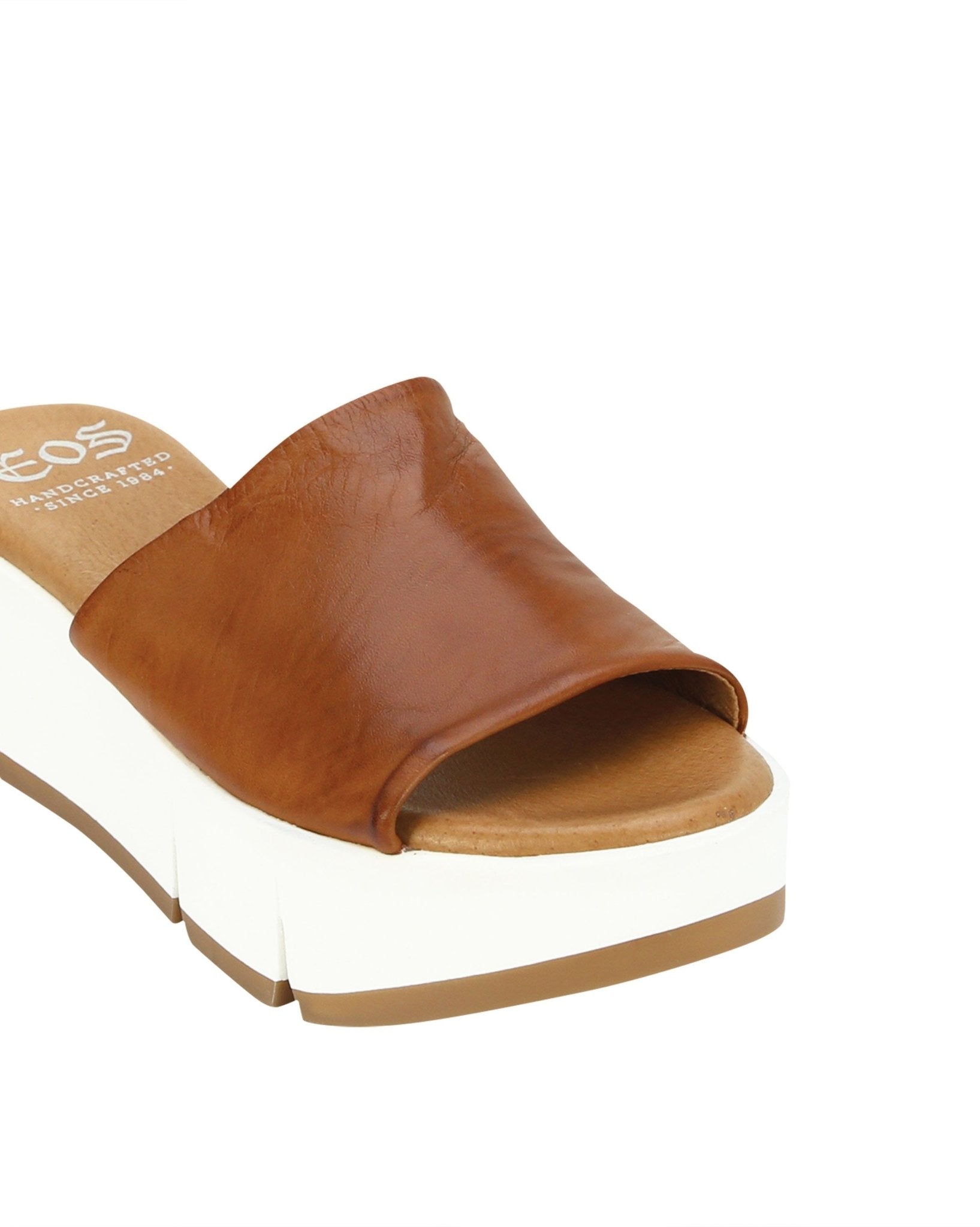 PALLA - EOS Footwear - Slides #color_Brandy