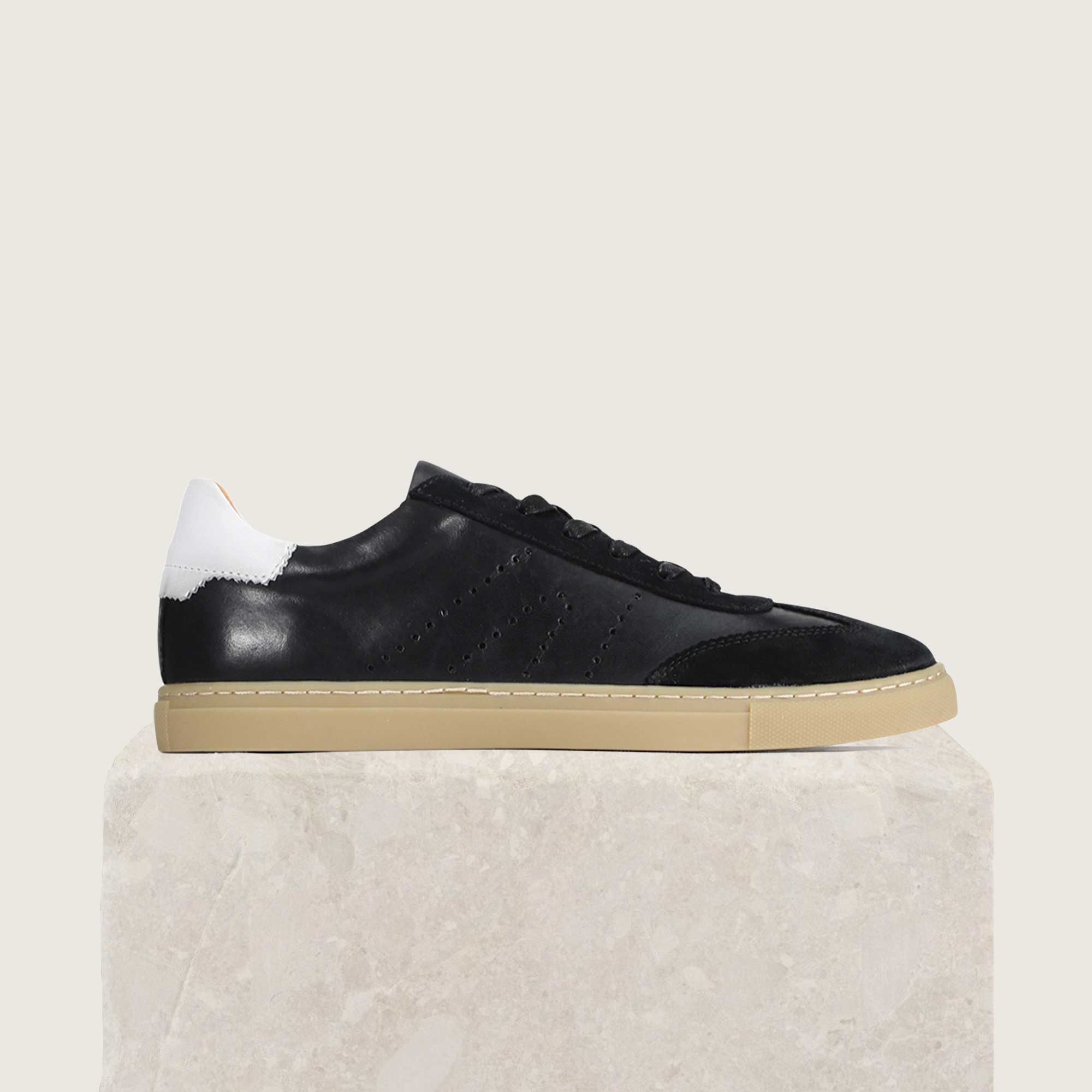 PANTERA - EOS Footwear - Sneakers #color_Black/combo