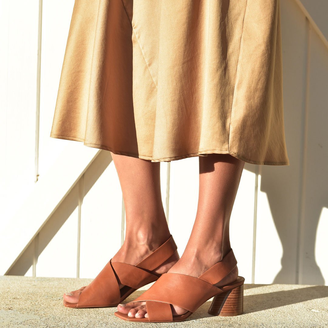 PETAL - EOS Footwear - Sling Back Sandals #color_brandy
