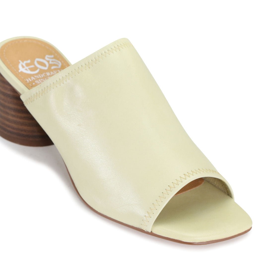 PETTI - EOS Footwear - Slides #color_citron