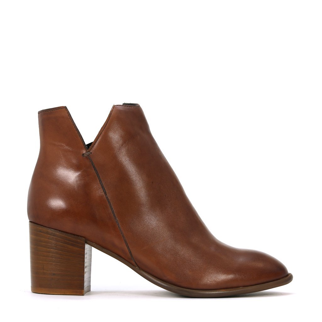 POLLY - EOS Footwear - Ankle Boots #color_Chestnut
