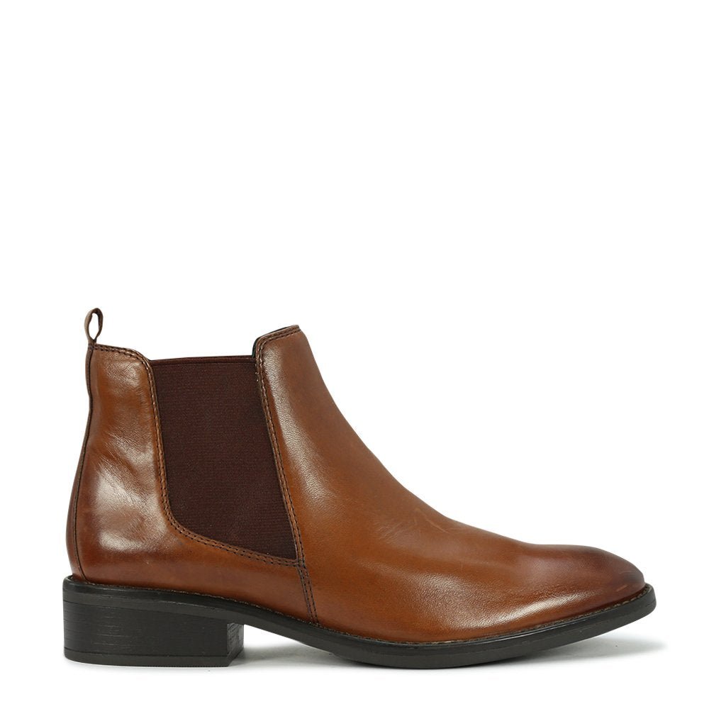 SELVA - EOS Footwear - Chelsea Boots #color_Brandy