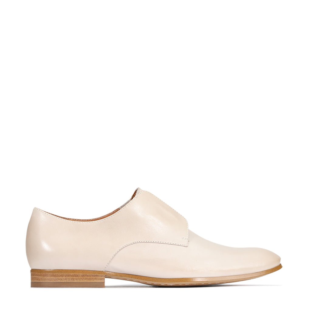 SERCY - EOS Footwear - Loafers #color_Ivory