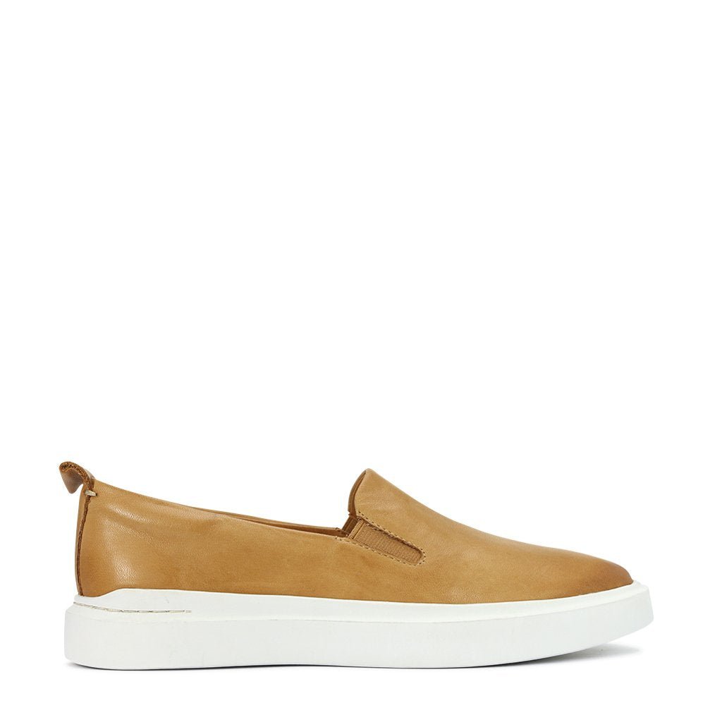 UMI - EOS Footwear - Low Sneakers