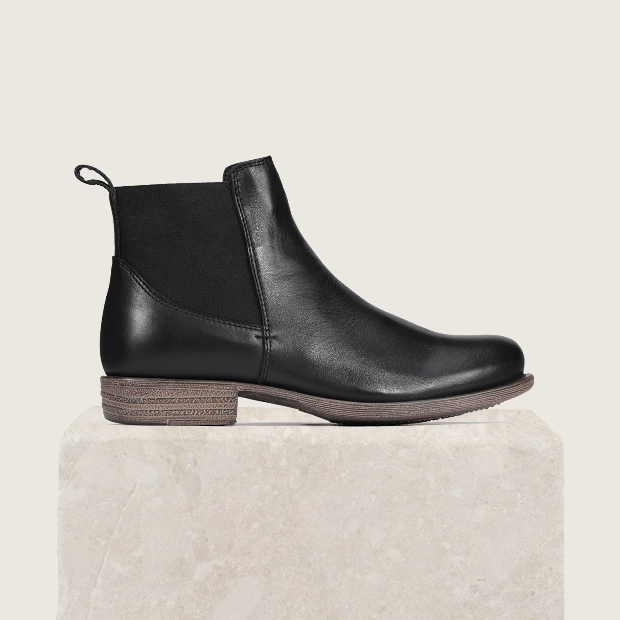 WILD - EOS Footwear - Ankle Boots #color_Black