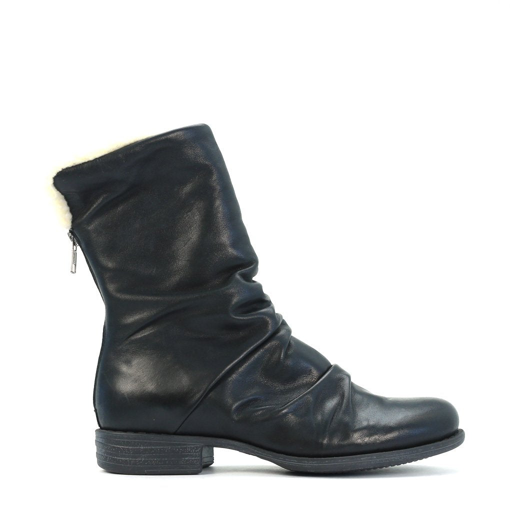 WILP - EOS Footwear - Ankle Boots #color_Black