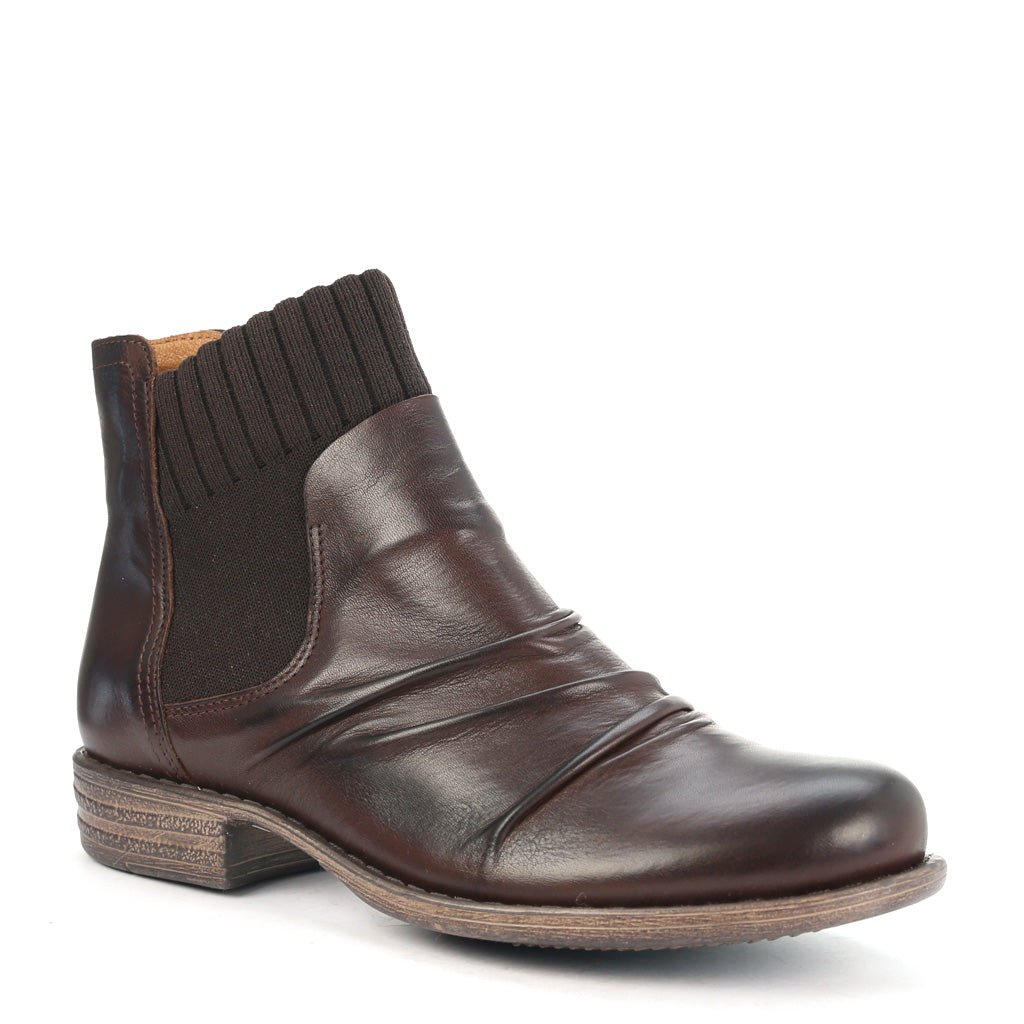 WINDOW - EOS Footwear - Chelsea Boots